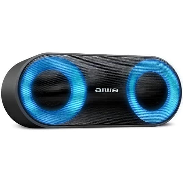 Imagem da caixa de som Bluetooth AIWA AWS-SP-01 no formato quadrado com foco nos detalhes visuais